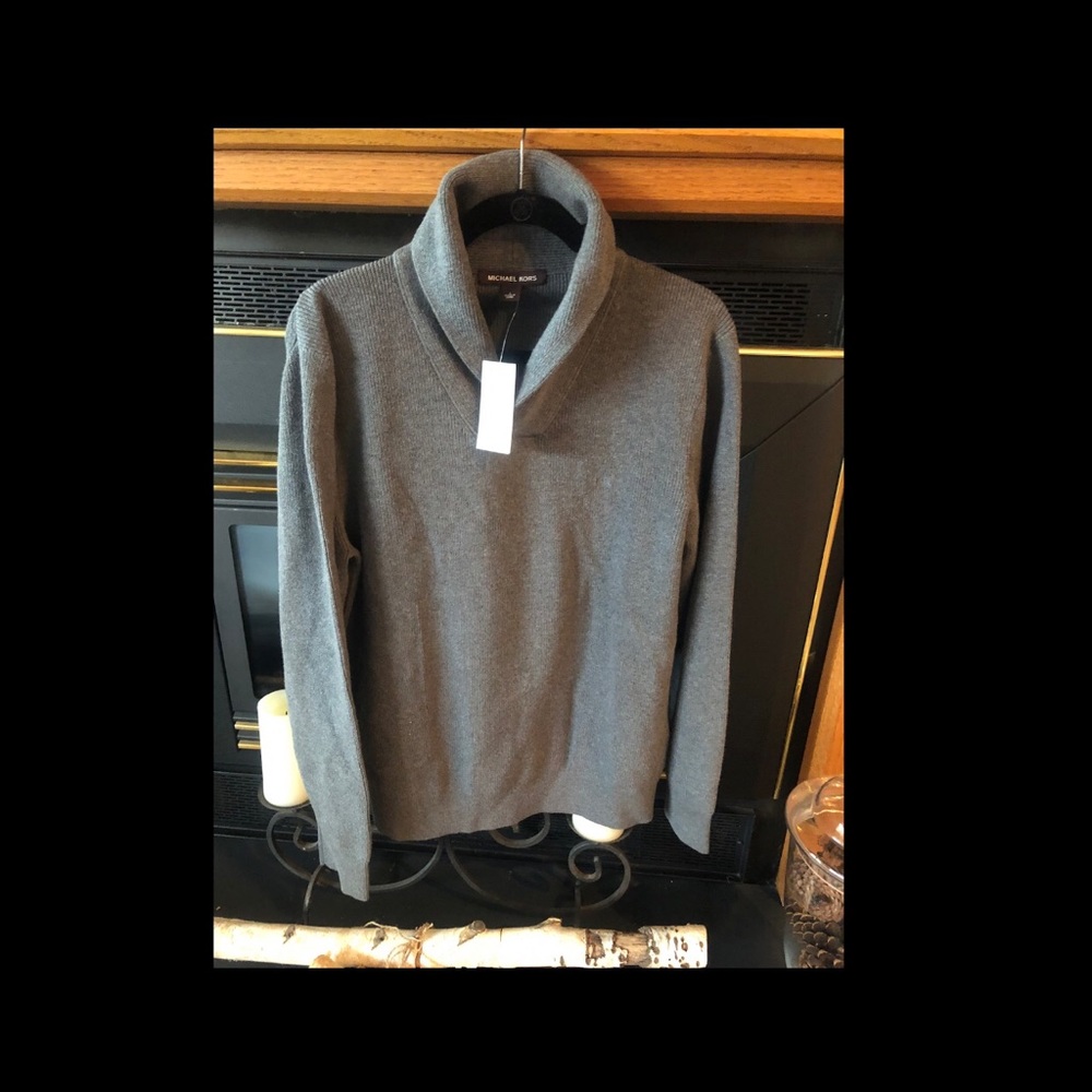 NWT Calvin Klein Men's Gray Pullover size Large - I bought at Macys new